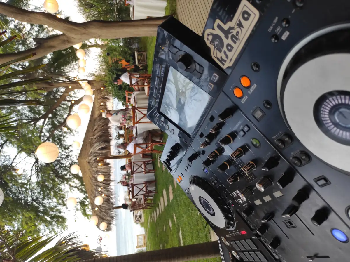 Dj ksanova