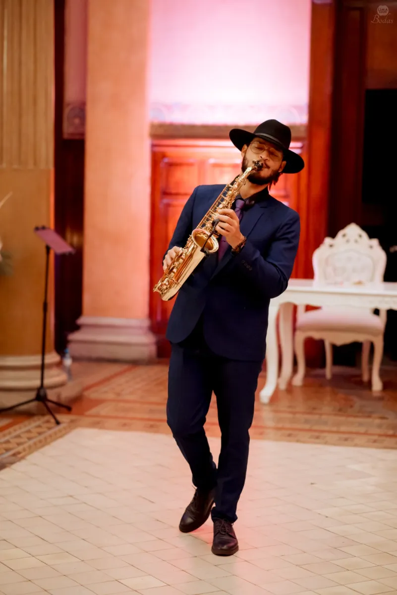 NachoSax Soluciones Musicales